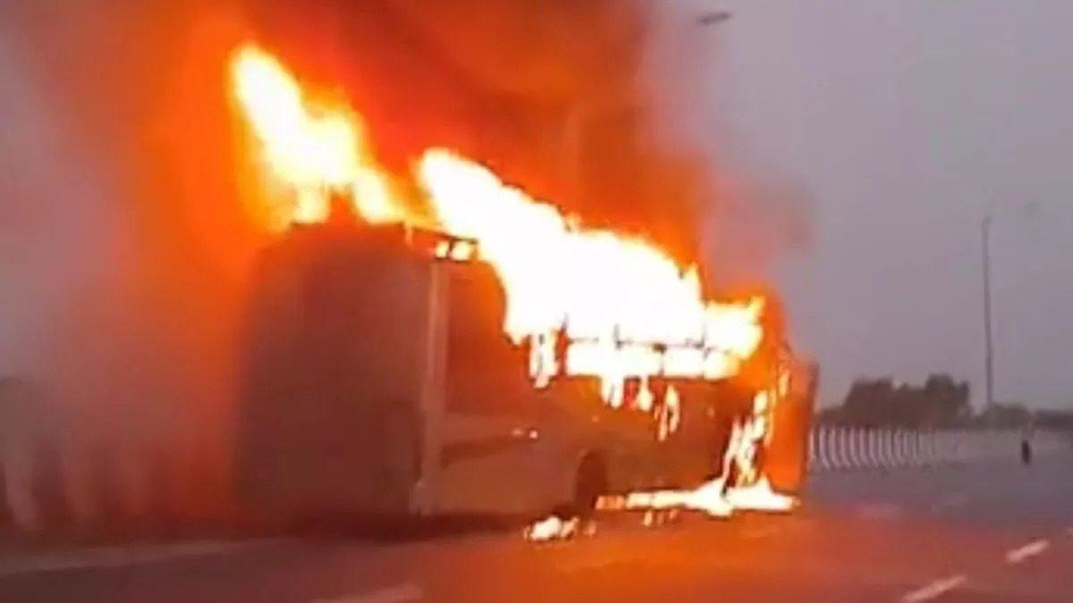 Horrific bus accident on Outer Ring Road, five people died tragically