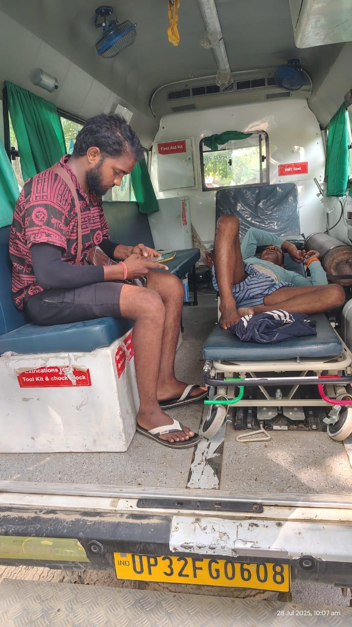 A Kanwariya got injured after being hit by a high speed bike on Pali-Rupapur road