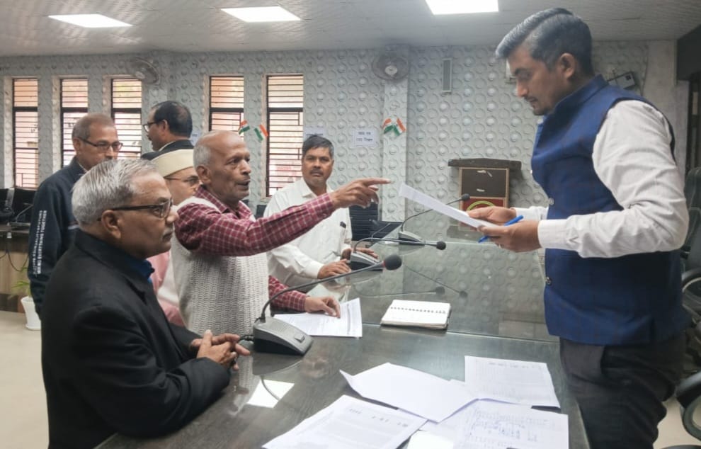 Congress party submits memorandum regarding increasing corruption in voter list programme
