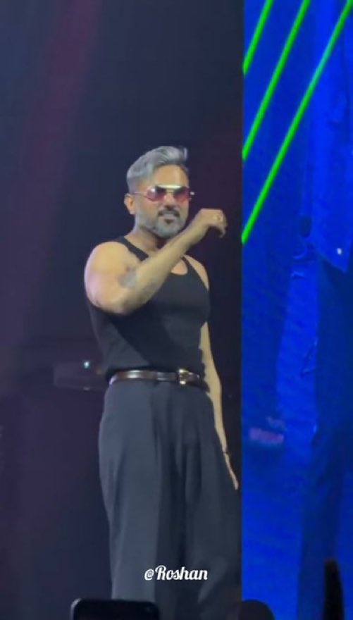 यो यो हनी सिंह लखनऊ कॉन्सर्ट, लखनऊ युवा उत्सव, सरोजनीनगर म्यूज़िक फेस्ट, डॉ राजेश्वर सिंह कार्यक्रम, लखनऊ में हनी सिंह लाइव शो, लखनऊ फ्री म्यूजिक फेस्ट, हनी सिंह ड्रग्स अवेयरनेस, लखनऊ इवेंट न्यूज़, युवा उत्सव सरोजनीनगर, लखनऊ इंटरनेशनल इवेंट, Yo Yo Honey Singh Lucknow Concert, Lucknow Youth Festival, Sarojininagar Music Fest, Dr Rajeshwar Singh event, Honey Singh live in Lucknow, Lucknow free music fest, Honey Singh drug awareness, Lucknow event news, Youth festival Sarojininagar, International event Lucknow, हनी सिंह लाइव फोटो, लखनऊ कॉन्सर्ट इमेज, सरोजनीनगर संगीत कार्यक्रम तस्वीर, डॉ राजेश्वर सिंह स्टेज फोटो, लखनऊ युवा भीड़ इमेज, Honey Singh live image, Lucknow concert photo, Sarojininagar event image, Dr Rajeshwar Singh stage picture, Youth crowd Lucknow image, #YoYoHoneySingh, #LucknowConcert, #SarojiniNagarEvent, #DrRajeshwarSingh, #YouthFestival, #HoneySinghLive, #LucknowEvents, #MusicFestIndia, #UPYouthPower, #GlobalLucknow,