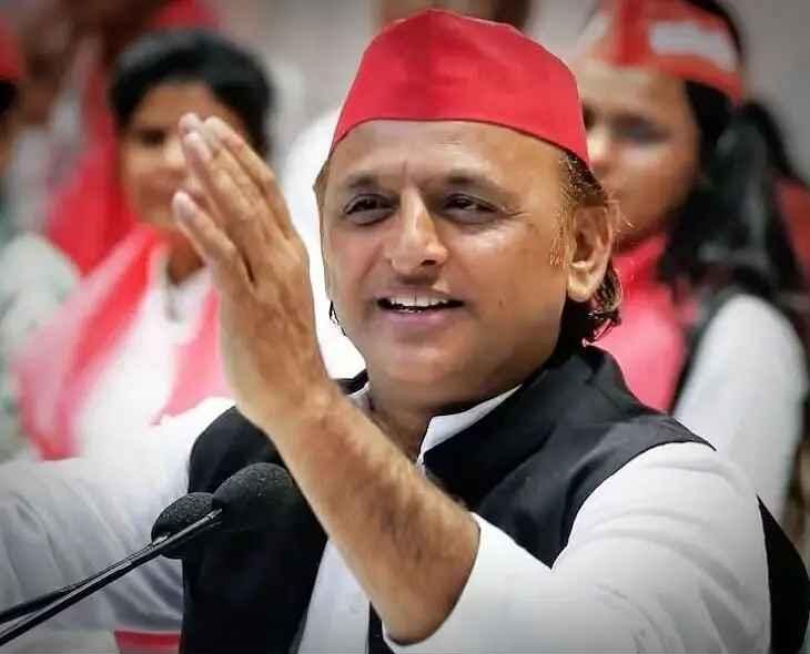 अखिलेश यादव BJP हमला, BJP में जूता चलना, UP 2027 चुनाव, INDIA गठबंधन यूपी, BJP अंदरूनी कलह, समाजवादी पार्टी बयान, अखिलेश प्रेस कॉन्फ्रेंस, Akhilesh Yadav attacks BJP, BJP internal conflict, UP elections 2027, INDIA alliance UP strategy, Akhilesh statement BJP fight, BJP infighting allegation, SP chief press conference, BJP विवाद, अखिलेश का तंज BJP पर, UP राजनीति आज, BJP clash news, Akhilesh sarcastic remarks, UP political updates, #AkhileshYadav, #BJPInfighting, #UPPolitics, #INDIAAlliance2027, #SamajwadiParty, #PoliticalNews, #ManojShuklaReports,