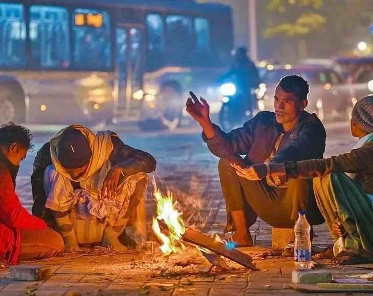 UP मौसम, उत्तर प्रदेश कोहरा, UP में सर्दी, गलन भरी ठंड, यूपी मौसम अलर्ट, न्यूनतम तापमान यूपी, घना कोहरा यूपी, IMD अलर्ट उत्तर प्रदेश, शीतलहर यूपी, पहाड़ों पर बर्फबारी असर, यूपी मौसम पूर्वानुमान, UP Weather, Uttar Pradesh Fog Alert, Dense Fog in UP, UP Cold Wave, IMD Weather Update UP, Minimum Temperature UP, Winter Update Uttar Pradesh, Snowfall Effect Plains, Weather Forecast UP, UP सिहरन, यूपी घना कोहरा, यूपी मौसम चेतावनी, यूपी रात तापमान, सर्दी अपडेट यूपी, UP Fog Density, Cold Wave Alert UP, UP Winter Chill, Night Temperature Rise UP, IMD Fog Prediction UP, उत्तर प्रदेश में 3 दिन बाद घना कोहरा, यूपी मौसम विभाग का नया अलर्ट, पहाड़ों की बर्फबारी से यूपी में ठंड, यूपी में गलन क्यों बढ़ी, Why dense fog will return in UP after three days, Impact of Himalayan snowfall on UP weather, IMD severe fog forecast for Uttar Pradesh, UP cold wave analysis, लखनऊ मौसम अपडेट, कानपुर कोहरा अलर्ट, गोरखपुर सर्दी समा #UPWeather, #UttarPradeshFog, #ColdWaveUP, #IMDAlert, #WinterUpdateUP, #DenseFog, #UPNews, #WeatherForecast, #UPMausam, #FogAlertIndia, #ColdDay, चार, मेरठ ठंड की स्थिति, वाराणसी मौसम पूर्वानुमान, बरेली कोहरा स्थिति, उत्तर प्रदेश मौसम, यूपी कोहरा अलर्ट, यूपी ठंड की खबर, यूपी शीतलहर अपडेट,