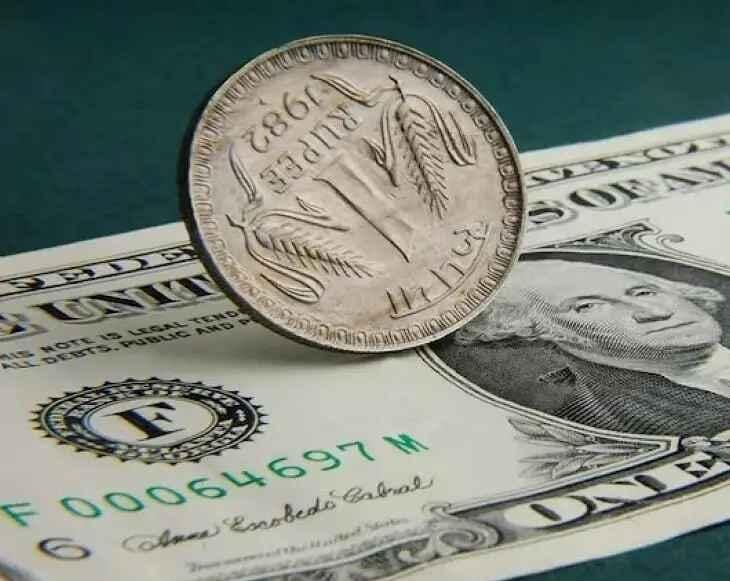 डॉलर के मुकाबले ऑल टाइम लो पर पहुंचा रुपया, रुपया डॉलर रेट आज, भारतीय करेंसी गिरावट खबर, विदेशी निवेशक निकासी, शेयर बाजार समाचार भारत, आर्थिक खबर राष्ट्रीय, मुद्रा बाजार खबर, Rupee all time low against dollar, INR vs USD today, Indian currency fall news, foreign investors selling India, stock market outflow India, economic news India, रुपया डॉलर के मुकाबले गिरा, भारतीय करेंसी कमजोर, डॉलर बनाम रुपया, शेयर बाजार विदेशी निवेश, Indian Rupee vs Dollar fall, INR all time low image, Dollar Rupee rate news, foreign investors India, #RupeeAllTimeLow, #DollarVsRupee, #IndianCurrency, #ForexMarket, #StockMarketIndia, #ForeignInvestors, #EconomicNews, #NationalNews,