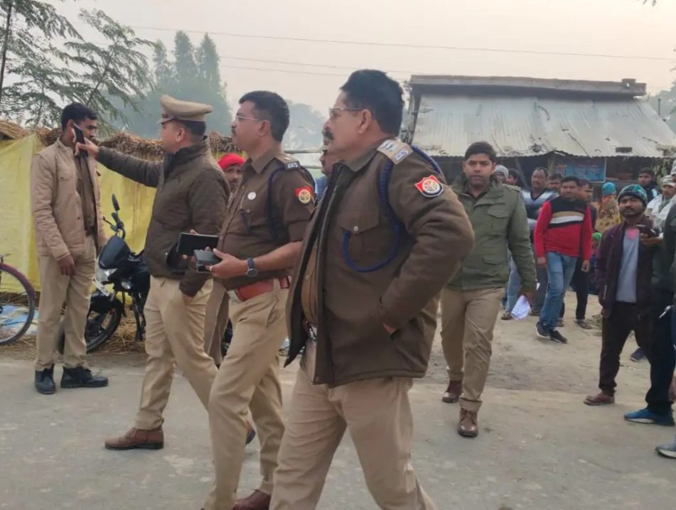 Middle-aged man sleeping outside the house murdered with a sharp weapon