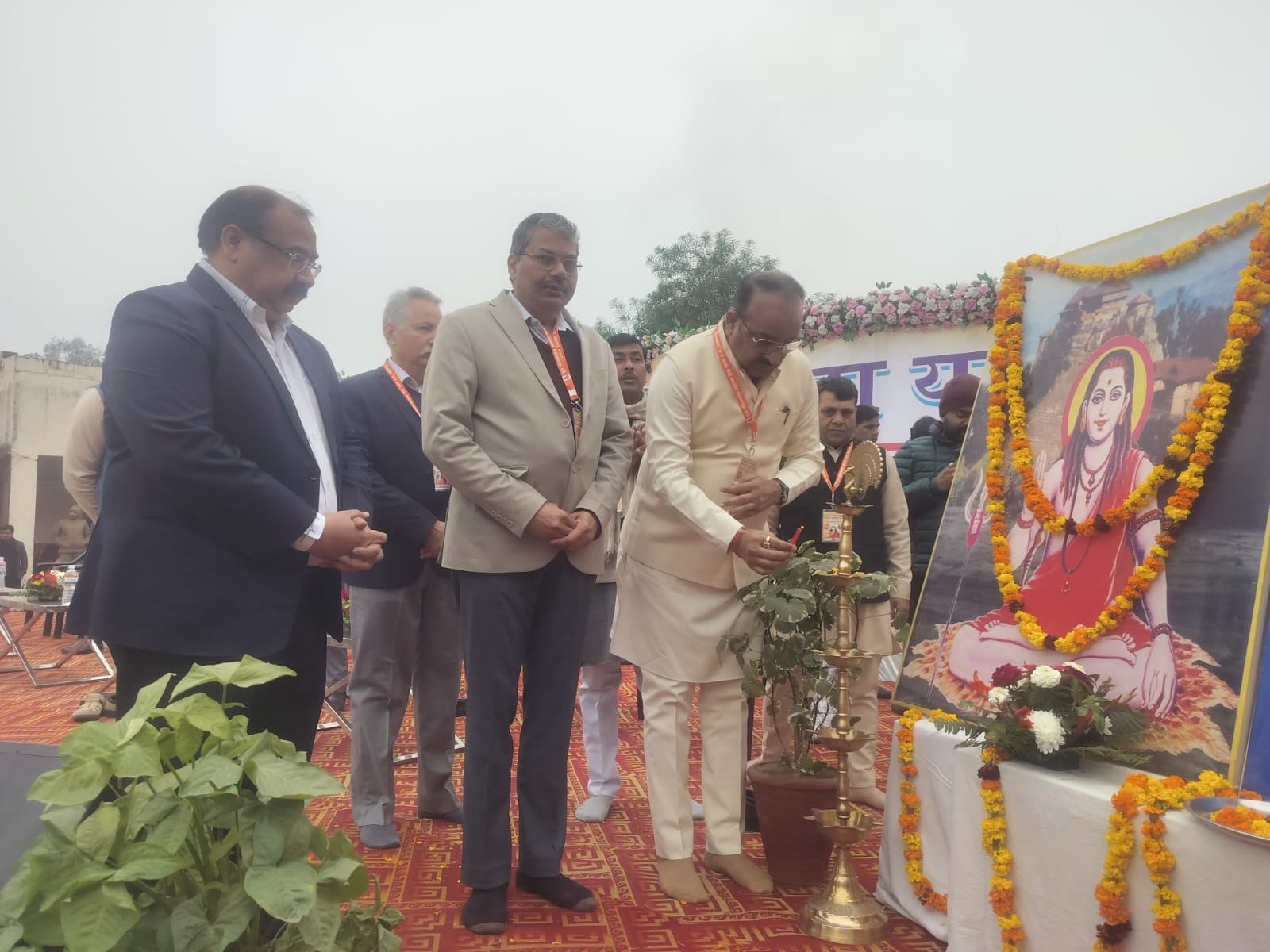 A huge health fair was organised at Dharam Sabha Inter College ground.