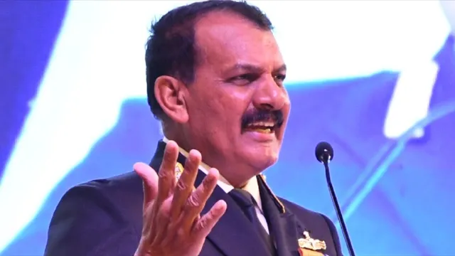 समारोह को संबोधित करते नौसेना प्रमुख एडमिरल दिनेश कुमार त्रिपाठी, कानपुर कार्यक्रम,Gen 2047, जेन 2047, Navy Chief Statement, नौसेना प्रमुख बयान, Admiral Dinesh Kumar Tripathi, एडमिरल दिनेश कुमार त्रिपाठी, Viksit Bharat 2047, विकसित भारत 2047, Kanpur News, कानपुर समाचार, Uttar Pradesh News, यूपी न्यूज, Youth Leadership India, युवा नेतृत्व भारत, Navy Museum Lucknow, नौसेना शौर्य संग्रहालय लखनऊ,नौसेना प्रमुख कानपुर, एडमिरल त्रिपाठी भाषण, Gen 2047 youth India, Navy Chief addressing students, Lucknow Navy Museum,Kanpur Education News, कानपुर शिक्षा समाचार, Uttar Pradesh Defence News, यूपी रक्षा समाचार, Youth Motivation Speech India, भारत युवा प्रेरणा भाषण, Navy Chief Event Kanpur,#Gen2047, #NavyChiefStatement, #AdmiralTripathi, #ViksitBharat2047, #KanpurNews, #UttarPradeshNews, #IndianNavy, #YouthLeadershipIndia,