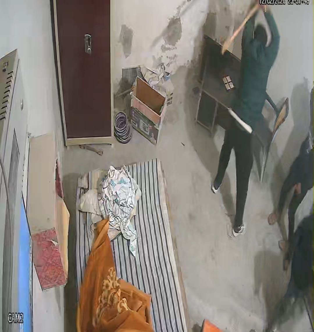 सोनभद्र क्रशर प्लांट हमला, ओबरा बिल्ली खनन क्षेत्र खबर, सोनभद्र तोड़फोड़ मामला, क्रशर संचालक पर हमला, Sonbhadra crusher plant attack, Obra mining area violence, Billi mining area news UP,रासपहरी क्रशर प्लांट घटना, सोनभद्र पुलिस कार्रवाई, खनन क्षेत्र दहशत, Obra police case registered, Mining area crime news Uttar Pradesh,सोनभद्र जिला अपराध समाचार, ओबरा थाना क्षेत्र ताजा खबर, उत्तर प्रदेश खनन क्षेत्र विवाद, Sonbhadra district crime news, Obra police station case update, Uttar Pradesh mining industry violence report, Crime news type local district Sonbhadra Uttar Pradesh,