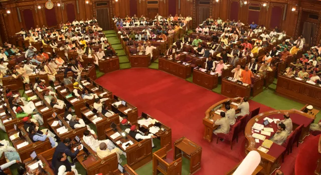 यूपी विधानसभा बजट सत्र 2026, UP Vidhan Sabha Budget Session 2026, ब्रजेश पाठक बयान, Brajesh Pathak statement, लखनऊ राजनीतिक खबर, Lucknow political news, उत्तर प्रदेश स्वास्थ्य विभाग कार्रवाई, UP Health Department action, निजी अस्पताल सील, private hospital sealed in UP, पैथोलॉजी जांच अभियान, Uttar Pradesh medical action news,यूपी विधानसभा बजट सत्र 2026 लखनऊ, Brajesh Pathak in UP Assembly 2026, Lucknow Assembly Budget Session News, निजी अस्पतालों पर कार्रवाई उत्तर प्रदेश, UP Deputy CM health action, हार्ट अटैक इंजेक्शन CHC उत्तर प्रदेश,लखनऊ विधानसभा बजट सत्र 2026 खबर, उत्तर प्रदेश राजनीतिक समाचार 2026, ब्रजेश पाठक स्वास्थ्य विभाग बयान लखनऊ, UP Assembly Budget Session Health News Lucknow, Private Hospital Action News Uttar Pradesh, Lucknow Political Breaking News 2026, Brajesh Pathak Latest Statement Lucknow UP, उत्तर प्रदेश मेडिकल कॉलेज आपातकालीन सेवा खबर,