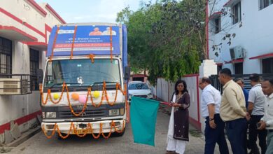 CEO Archana Verma reached Kheri to review the Ayushman Bharat scheme and took stock of the progress.