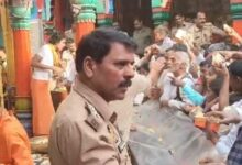 CO Ramesh Tiwari, on duty in Ayodhya, handled the crowd and made darshan easy for the devotees.