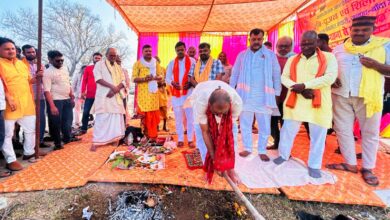 The Sadar MLA laid the foundation stone for the construction of the link road by performing Bhoomi Pujan.