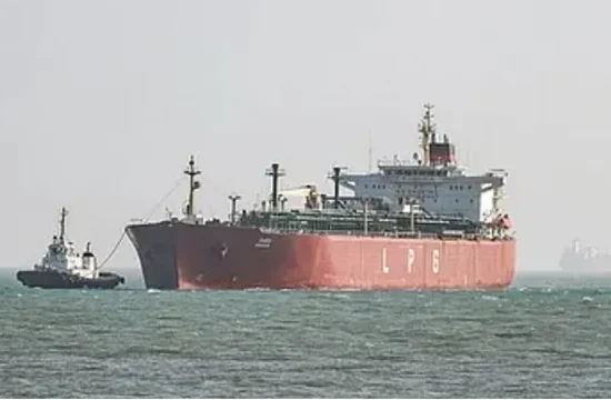 भारत ऊर्जा आपूर्ति, India energy supply, रूस तेल टैंकर, Russian oil tanker India, अमेरिका LPG जहाज, US LPG ship Mangalore, फारस की खाड़ी जहाज, Persian Gulf ships, Mangalore port LPG oil, भारत ऊर्जा संकट,एलपीजी जहाज फोटो, LPG ship image, रूस तेल टैंकर फोटो, Russian oil tanker image, मैंगलोर पोर्ट फोटो, Mangalore port visuals,#IndiaEnergySupply, #USLPG, #RussianOil, #MangalorePort, #MiddleEastConflict, #PersianGulfShips, #EnergySecurityIndia, #LPGIndia,भारत ऊर्जा आपूर्ति समाचार, India Mangalore port LPG oil news, रूस तेल भारत पहुंचा, US LPG Mangalore news, फारस की खाड़ी जहाज स्थिति, India energy security update,