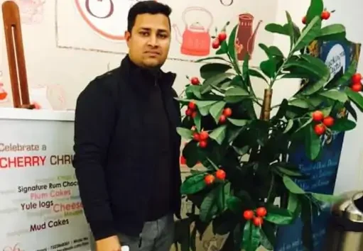 लखनऊ सुसाइड केस, Axis Bank मैनेजर आत्महत्या, काजी अहमद जैद, गुडंबा लखनऊ घटना, बैंक अधिकारी सुसाइड, Lucknow suicide case, Axis Bank deputy manager suicide, Gudamba incident Lucknow, bank fraud angle suicide, Uttar Pradesh crime news,काजी अहमद जैद फोटो, लखनऊ गुडंबा घटना, Axis Bank अलीगंज शाखा, पुलिस जांच लखनऊ, Lucknow Gudamba suicide scene, Axis Bank branch Aliganj image, police investigation UP,#LucknowNews, #AxisBank, #SuicideCase, #UPPolice, #CrimeNews, #Gudamba, #BreakingNews, #BankManager, #UttarPradesh, #HindiNews,