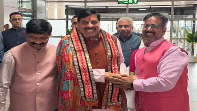 मोहन यादव वाराणसी दौरा, MP CM Varanasi visit, Kashi Vishwanath temple inspection, Vikramotsav Varanasi news, MP UP cooperation conference, Mohan Yadav news today, Varanasi temple management news, CM visit Uttar Pradesh news, religious tourism Varanasi, political news MP CM India,मोहन यादव काशी विश्वनाथ फोटो, CM Mohan Yadav temple visit image, Varanasi temple crowd management photo, Vikramotsav preparation visuals, CM inspection temple व्यवस्था, वाराणसी दौरा तस्वीर,#MohanYadav, #VaranasiNews, #KashiVishwanath, #CMVisit, #MPNews, #UPNews, #Vikramotsav, #TempleManagement, #BreakingNews, #IndiaNews,