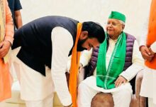 Chief Minister Samrat took blessings from former Chief Minister Lalu.
