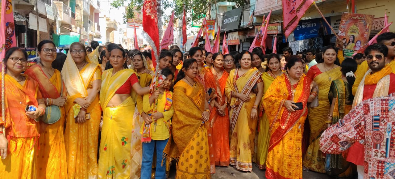 The decorated procession of Khatu Shyam started, the city of Bharwari resonated with devotional atmosphere.