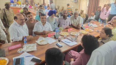 Sampoorna Samadhan Diwas was organized under the chairmanship of DM, instructions for timely disposal of complaints