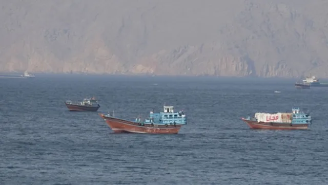 होर्मुज जलडमरूमध्य समाचार, ईरान-भारत समुद्री विवाद, अंतरराष्ट्रीय सुरक्षा खबर, नई दिल्ली विदेश मंत्रालय अपडेट, Strait of Hormuz latest news, Iran India conflict update, tanker firing incident Middle East, global oil supply crisis, maritime route security India, #HormuzStrait #IranIndiaTension #OilRouteCrisis #GlobalShipping #BreakingNewsIndia,सनमार हेराल्ड ऑडियो, Iranian gunboats firing tanker, Hormuz crisis audio message, Indian crew SOS Iran navy, जग अर्णव टैंकर घटना, oil tanker attack news, shipping lane conflict, gulf tension update,होर्मुज जलडमरूमध्य फायरिंग, ईरान भारतीय टैंकर विवाद, Strait of Hormuz tension, Iran India tanker firing, maritime security news, international shipping crisis, Indian tanker Iran firing, global oil route conflict, नई दिल्ली अंतरराष्ट्रीय खबर, भारत विदेश मंत्रालय प्रतिक्रिया, Middle East tension news,