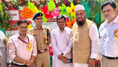 SDM and trainee IPS inaugurated the event by cutting the ribbon, dignitaries were present.