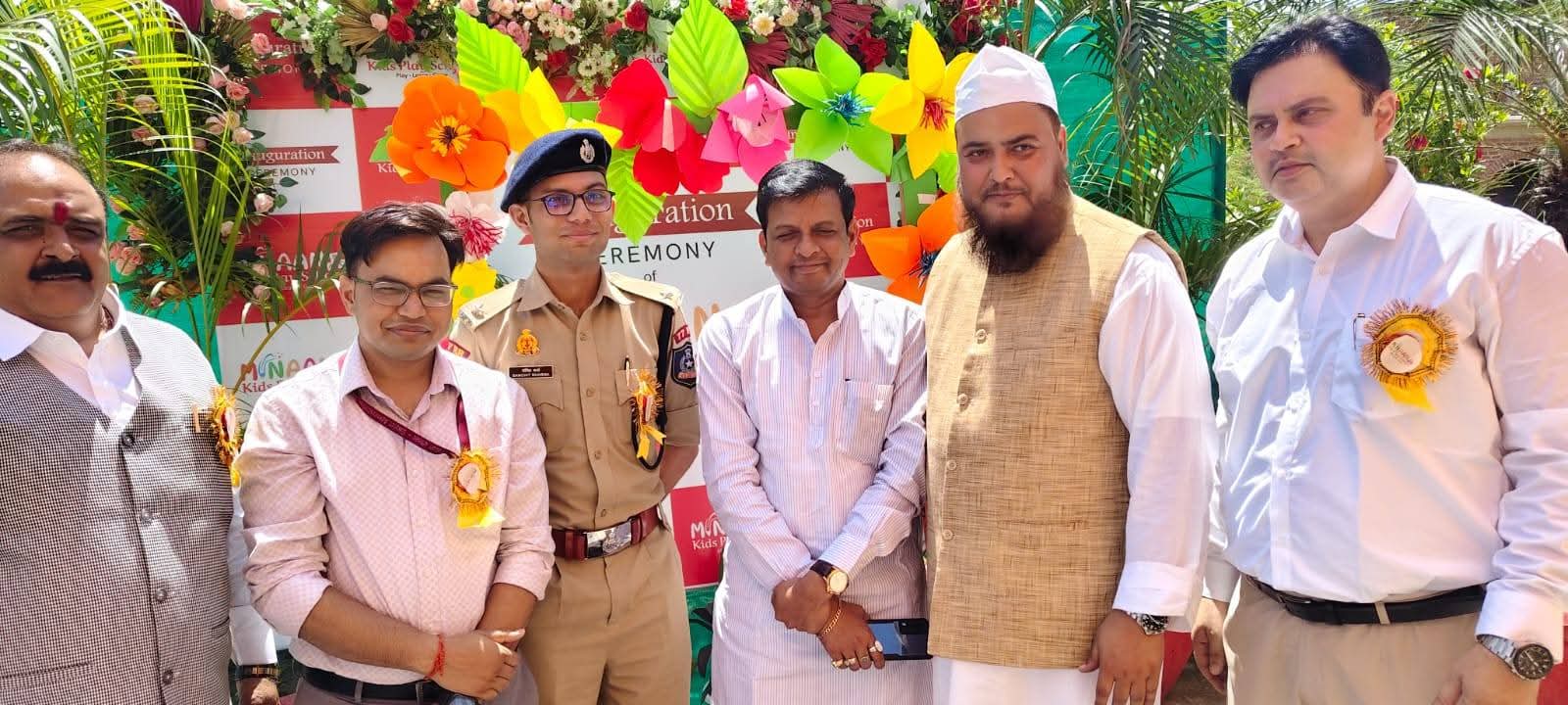 SDM and trainee IPS inaugurated the event by cutting the ribbon, dignitaries were present.