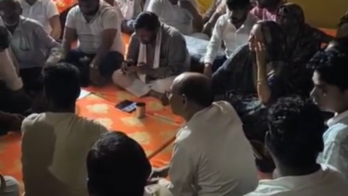 मलिहाबाद स्मृति द्वार विवाद, Malihabad Smriti Dwar Vivad, मल्हिया पासी स्मृति द्वार, Malhiya Pasi Gate Issue, रात्रि प्रवास धरना मलिहाबाद, Ratri Pravas Protest Malihabad, कौशल किशोर धरना, Kaushal Kishore Protest, जया देवी विधायक मलिहाबाद, Jaya Devi MLA Malihabad, लखनऊ लोकल न्यूज़, Lucknow Local News, स्मृति द्वार पुनर्स्थापना, Memorial Gate Reinstallation, उत्तर प्रदेश राजनीति, Uttar Pradesh Politics, मलिहाबाद खबर, Malihabad News, धरना प्रदर्शन खबर, Protest News, India,#Malihabad, #SmritiDwar, #MalhiyaPasi, #RatriPravas, #KaushalKishore, #JayaDevi, #LucknowNews #UPNews, #Protest #Dharna, #MemorialGate, #IndianPolitics,#LocalNews, #BreakingNews, #PublicIssue, #SamajikMudda