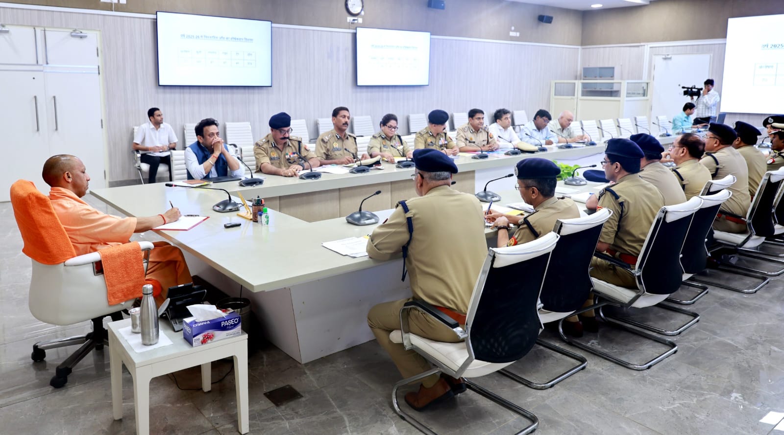 UP Police Recruitment 2026, Yogi Adityanath police meeting, UP police vacancy 81000, PRV 112 response time UP, Uttar Pradesh police news, यूपी पुलिस भर्ती 2026, लखनऊ पुलिस बैठक, योगी आदित्यनाथ आदेश, पुलिस सुधार यूपी,UP Police recruitment image, Yogi Adityanath meeting police, PRV 112 vehicle UP, यूपी पुलिस भर्ती फोटो, पुलिस मीटिंग लखनऊ, fire tender UP image,#UPPoliceRecruitment, #YogiAdityanath, #UPNews, #PoliceReform, #PRV112, #JobsInUP, #LawAndOrder,
