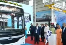 Tata Motors Lucknow plant, 10 lakh vehicle rollout, टाटा मोटर्स लखनऊ, electric bus India, CM Yogi news, green mobility India, Tata EV bus, automobile news India,टाटा इलेक्ट्रिक बस फोटो, CM योगी हरी झंडी, Tata Motors plant Lucknow image, EV bus India, green mobility event photo,लखनऊ ऑटोमोबाइल खबर, UP industrial news, Tata Motors Lucknow update, electric vehicle India news, CM Yogi event Lucknow, industrial development Uttar Pradesh,#TataMotors, #LucknowNews, #ElectricBus, #GreenMobility, #CMYogi, #AutoNews, #EVIndia, #BreakingNews,