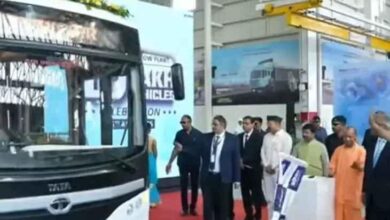 Tata Motors Lucknow plant, 10 lakh vehicle rollout, टाटा मोटर्स लखनऊ, electric bus India, CM Yogi news, green mobility India, Tata EV bus, automobile news India,टाटा इलेक्ट्रिक बस फोटो, CM योगी हरी झंडी, Tata Motors plant Lucknow image, EV bus India, green mobility event photo,लखनऊ ऑटोमोबाइल खबर, UP industrial news, Tata Motors Lucknow update, electric vehicle India news, CM Yogi event Lucknow, industrial development Uttar Pradesh,#TataMotors, #LucknowNews, #ElectricBus, #GreenMobility, #CMYogi, #AutoNews, #EVIndia, #BreakingNews,