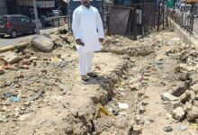 लखनऊ कुआं ध्वस्त, Daliganj Lucknow News, LESA controversy Lucknow, heritage well demolished India, religious place damage news, Lucknow breaking news today, UP local news,डालीगंज कुआं फोटो, ऐतिहासिक कुआं लखनऊ, LESA कार्रवाई इमेज, demolished well Lucknow image, heritage site damage photo, religious place Lucknow image,लखनऊ, डालीगंज, मनकामेश्वर वार्ड, उत्तर प्रदेश, लेसा विभाग, नगर निगम लखनऊ, लाल जी टंडन, धार्मिक स्थल विवाद, ऐतिहासिक कुआं, स्थानीय विरोध, Lucknow Heritage News, UP Breaking News, Civic Issue Lucknow, #LucknowNews #Daliganj #Heritage #LESA #UPNews #BreakingNews #LocalIssue,