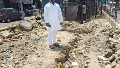 लखनऊ कुआं ध्वस्त, Daliganj Lucknow News, LESA controversy Lucknow, heritage well demolished India, religious place damage news, Lucknow breaking news today, UP local news,डालीगंज कुआं फोटो, ऐतिहासिक कुआं लखनऊ, LESA कार्रवाई इमेज, demolished well Lucknow image, heritage site damage photo, religious place Lucknow image,लखनऊ, डालीगंज, मनकामेश्वर वार्ड, उत्तर प्रदेश, लेसा विभाग, नगर निगम लखनऊ, लाल जी टंडन, धार्मिक स्थल विवाद, ऐतिहासिक कुआं, स्थानीय विरोध, Lucknow Heritage News, UP Breaking News, Civic Issue Lucknow, #LucknowNews #Daliganj #Heritage #LESA #UPNews #BreakingNews #LocalIssue,