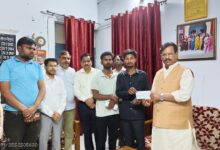 लखनऊ अग्निकांड, Lucknow fire news, विकास नगर आग, UP fire tragedy, Yogi Adityanath relief, fire accident compensation India, slum fire Lucknow, breaking news UP,लखनऊ आग फोटो, विकास नगर फायर इमेज, राहत सामग्री वितरण, fire accident image Lucknow, UP relief work photo, slum fire victims image,लखनऊ, विकास नगर, उत्तर प्रदेश, योगी आदित्यनाथ, ओम प्रकाश श्रीवास्तव, अग्निकांड, झुग्गी बस्ती आग, राहत कार्य, दमकल विभाग, UP Breaking News, Lucknow Fire Update, Disaster Relief India, #LucknowFire #UPNews #YogiAdityanath #BreakingNews #FireAccident #ReliefWork #IndiaNews,