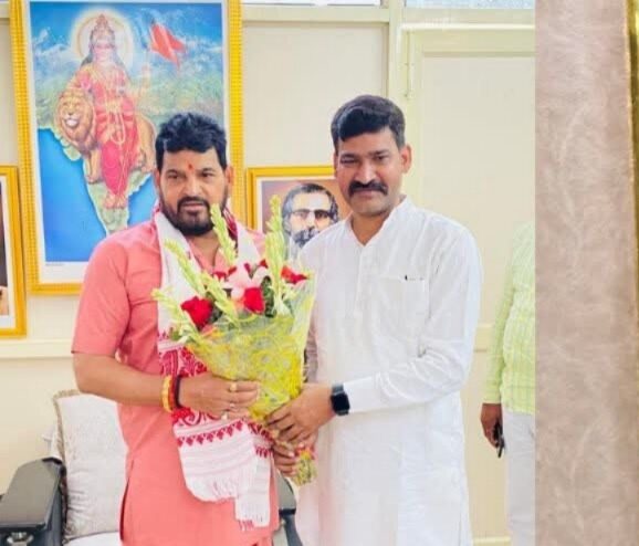 Gonda firing case, Bhupendra Singh BJP leader attack, UP crime news, Gonda गोलीकांड,गोंडा फायरिंग केस, Gonda district crime news UP, Bhupendra Singh BJP leader attack Uttar Pradesh, UP police investigation Gonda firing, Lucknow KGMU treatment news, Uttar Pradesh crime breaking news Gonda,Gonda firing incident photo, BJP leader attack image, KGMU Lucknow hospital photo, UP crime scene visuals,#GondaNews, #UPCrime, #BreakingNews, #BJPLeader, #FiringCase, #Lucknow, #PoliceInvestigation,