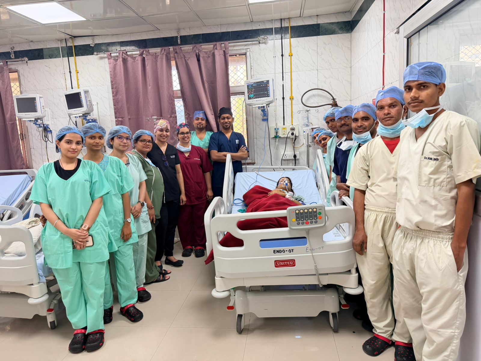 RMLIMS स्कारलेस सर्जरी, लखनऊ थायराइड ऑपरेशन, बिना निशान सर्जरी, एंडोस्कोपिक थायराइडेक्टोमी, लखनऊ मेडिकल न्यूज़, उत्तर प्रदेश हेल्थ न्यूज, थायराइड नोड्यूल सर्जरी,RMLIMS scarless thyroid surgery, Lucknow thyroid operation, endoscopic thyroidectomy India, minimally invasive thyroid surgery, no scar thyroid surgery, UP medical news, thyroid nodule treatment,स्कारलेस सर्जरी लखनऊ, थायराइड ऑपरेशन बिना निशान, RMLIMS हेल्थ अपडेट, एंडोस्कोपिक सर्जरी यूपी,Scarless surgery Lucknow, thyroid surgery without scar India, RMLIMS hospital update, endoscopic surgery UP,#RMLIMS #LucknowNews #ScarlessSurgery #ThyroidSurgery #MedicalInnovation #UPHealth #HealthcareIndia #BreakingNews #EndoscopicSurgery,