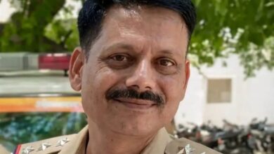 शिल्पी कुशवाहा फोटो, हरदोई पुलिस जांच, मल्लावां थाना, गढ़ी रसूलपुर गांव, हरदोई हत्याकांड, अखिलेश यादव हरदोई,Shilpi Murder Case, Hardoi Shilpi Case, Mallawan SHO Suspended, Hardoi Police Action, Shilpi Kushwaha Murder, Akhilesh Yadav Hardoi Visit, Hardoi Crime News, Garhi Rasoolpur Case, Hardoi SP Action, UP Crime Update,शिल्पी हत्याकांड, हरदोई शिल्पी केस, मल्लावां थानाध्यक्ष सस्पेंड, हरदोई पुलिस कार्रवाई, शिल्पी कुशवाहा हत्या, अखिलेश यादव हरदोई दौरा, हरदोई क्राइम न्यूज, गढ़ी रसूलपुर मामला, हरदोई एसपी, उत्तर प्रदेश अपराध समाचार,Shilpi Kushwaha Photo, Hardoi Police Investigation, Mallawan Police Station, Garhi Rasoolpur Village, Hardoi Murder News, Akhilesh Yadav Hardoi,#HardoiNews, #ShilpiMurderCase, #Mallawan, #UPNews, #AkhileshYadav, #CrimeNews, #PoliceAction, #BreakingNews, #HardoiPolice, #UttarPradesh,