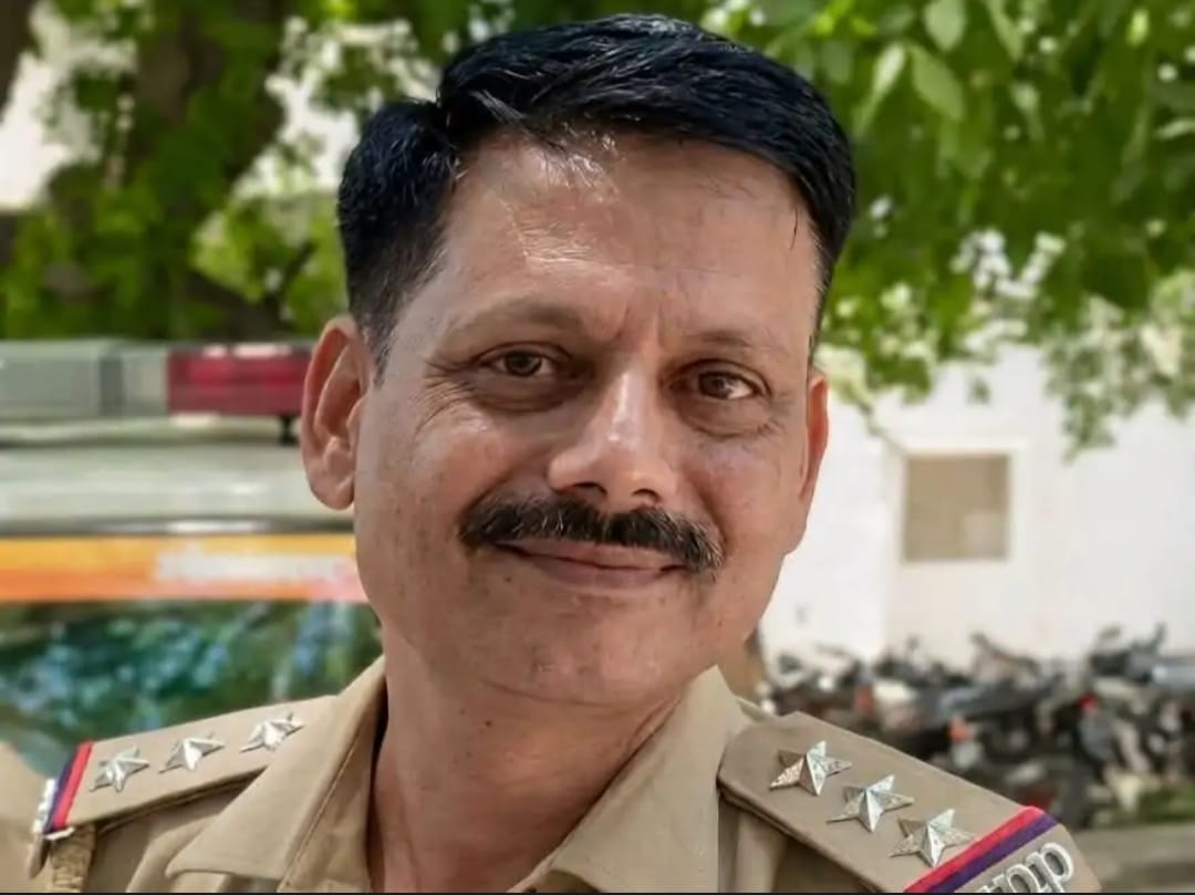 शिल्पी कुशवाहा फोटो, हरदोई पुलिस जांच, मल्लावां थाना, गढ़ी रसूलपुर गांव, हरदोई हत्याकांड, अखिलेश यादव हरदोई,Shilpi Murder Case, Hardoi Shilpi Case, Mallawan SHO Suspended, Hardoi Police Action, Shilpi Kushwaha Murder, Akhilesh Yadav Hardoi Visit, Hardoi Crime News, Garhi Rasoolpur Case, Hardoi SP Action, UP Crime Update,शिल्पी हत्याकांड, हरदोई शिल्पी केस, मल्लावां थानाध्यक्ष सस्पेंड, हरदोई पुलिस कार्रवाई, शिल्पी कुशवाहा हत्या, अखिलेश यादव हरदोई दौरा, हरदोई क्राइम न्यूज, गढ़ी रसूलपुर मामला, हरदोई एसपी, उत्तर प्रदेश अपराध समाचार,Shilpi Kushwaha Photo, Hardoi Police Investigation, Mallawan Police Station, Garhi Rasoolpur Village, Hardoi Murder News, Akhilesh Yadav Hardoi,#HardoiNews, #ShilpiMurderCase, #Mallawan, #UPNews, #AkhileshYadav, #CrimeNews, #PoliceAction, #BreakingNews, #HardoiPolice, #UttarPradesh,