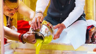 पीएम मोदी वाराणसी, नरेंद्र मोदी काशी विश्वनाथ, पीएम मोदी बाबा विश्वनाथ दर्शन, गंगा एक्सप्रेसवे उद्घाटन, गंगा एक्सप्रेसवे लोकार्पण, वाराणसी आज की खबर, यूपी राजनीति समाचार, प्रधानमंत्री मोदी वाराणसी दौरा, काशी विश्वनाथ मंदिर खबर, वाराणसी पीएम मोदी विजिट, उत्तर प्रदेश एक्सप्रेसवे समाचार,PM Modi Varanasi Visit, Narendra Modi Kashi Vishwanath, PM Modi Temple Visit, Ganga Expressway Launch, PM Modi UP Visit, Varanasi Political News, Uttar Pradesh Expressway News, PM Modi Latest News, PM Modi Baba Vishwanath Darshan, Ganga Expressway Inauguration,पीएम मोदी फोटो, काशी विश्वनाथ मंदिर फोटो, नरेंद्र मोदी वाराणसी फोटो, बाबा विश्वनाथ दर्शन फोटो, गंगा एक्सप्रेसवे कार्यक्रम फोटो, बाबतपुर एयरपोर्ट फोटो, वाराणसी न्यूज इमेज,PM Modi Photo, Kashi Vishwanath Temple Image, Narendra Modi Varanasi Photo, Ganga Expressway Launch Image, PM Modi Temple Visit Photo, Varanasi Airport Photo, UP News Photo,#PMModi, #NarendraModi, #Varanasi, #KashiVishwanath, #GangaExpressway, #UPNews, #UttarPradesh, #ModiInVaranasi, #BreakingNews, #PoliticalNews, #GoogleDiscover, #HindiNews,