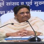 मायावती फोटो, बसपा प्रेस बयान, सपा बसपा विवाद,Mayawati Image, BSP Press Statement Photo, SP BSP Political Clash Image,मायावती बयान, सपा PDA विवाद, यूपी राजनीति खबर, फुले जयंती बयान,Mayawati Statement UP, SP PDA Controversy, UP Political News, Jyotiba Phule Jayanti Politics,लखनऊ राजनीति खबर, मायावती सपा बयान, PDA विवाद यूपी, बसपा न्यूज यूपी, फुले जयंती राजनीति, Lucknow Political News UP, Mayawati vs SP News, PDA Strategy Controversy, BSP Political Statement India, UP Election Politics News,#Mayawati, #BSP, #SP, #AkhileshYadav, #UPPolitics, #PDA, #JyotibaPhule, #PoliticalNews, #BreakingNews
