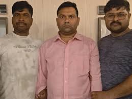 आजमगढ़ रिश्वत मामला, महाराजा सुहेलदेव विश्वविद्यालय न्यूज, संजय यादव गिरफ्तार, विजिलेंस टीम छापा आजमगढ़, विश्वविद्यालय घूसकांड, यूपी भ्रष्टाचार खबर, कॉलेज मान्यता रिश्वत मामला, आजमगढ़ ताजा खबर,Azamgarh Bribery Case, Maharaja Suheldev University News, Sanjay Yadav Arrested, Vigilance Raid Azamgarh, University Bribe Case UP, Uttar Pradesh Corruption News, College Recognition Bribe Case, Azamgarh Latest News,विजिलेंस टीम फोटो, आजमगढ़ विश्वविद्यालय फोटो, रिश्वत लेते गिरफ्तार फोटो, संजय यादव फोटो, यूपी न्यूज इमेज,Vigilance Team Photo, Azamgarh University Image, Bribe Arrest Photo, Sanjay Yadav Photo, UP News Image,#Azamgarh, #Vigilance, #BriberyCase, #UPNews, #BreakingNews, #Corruption, #UniversityNews, #SanjayYadav, #HindiNews, #LatestNews, #GoogleDiscover,