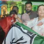 Lucknow Aparna Yadav protest, Women Reservation Bill protest UP, BJP vs SP Congress news, Lucknow political news today, Aparna Yadav statement, महिला आरक्षण बिल विरोध, लखनऊ राजनीति खबर, यूपी ब्रेकिंग न्यूज, political protest India, Uttar Pradesh news Lucknow,Aparna Yadav protest image, Lucknow Vidhan Sabha protest photo, BJP workers protest visuals, flag burning protest India, political rally Lucknow image, लखनऊ प्रदर्शन फोटो, विधानसभा विरोध इमेज,Lucknow political protest news 2026, Aparna Yadav latest news today, Women Reservation Bill protest India, BJP SP Congress clash UP, Uttar Pradesh Lucknow breaking news, Akhilesh Yadav reaction protest, Indian politics women bill controversy, Lucknow UP राजनीतिक खबर, #LucknowNews #AparnaYadav #WomenReservationBill #UPPolitics #BJPvsSP #BreakingNews #PoliticalProtest #IndiaNews,