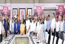 यूपी फार्मा निवेश, योगी सरकार निवेश योजना, उत्तर प्रदेश नौकरी खबर, यूपी 2000 करोड़ निवेश, फार्मा सेक्टर यूपी, योगी आदित्यनाथ रोजगार, बाराबंकी निवेश खबर, नोएडा मेडिकल डिवाइस पार्क, यूपी उद्योग समाचार, लखनऊ ताजा खबर,UP pharma investment, Yogi government jobs, Uttar Pradesh 2000 crore investment, Pharma sector UP, CM Yogi investment news, UP employment news, Noida medical device park, Barabanki pharma project, Uttar Pradesh industry news, Lucknow latest news,सीएम योगी फोटो, निवेश कार्यक्रम तस्वीर, यूपी फार्मा सेक्टर, रोजगार योजना खबर, लखनऊ कार्यक्रम फोटो,CM Yogi image, investment event photo, UP pharma sector image, jobs news photo, Lucknow event image,#UPNews #YogiAdityanath #PharmaInvestment #Jobs #UttarPradesh #Lucknow #Employment #Investment #BreakingNews #IndustryNews