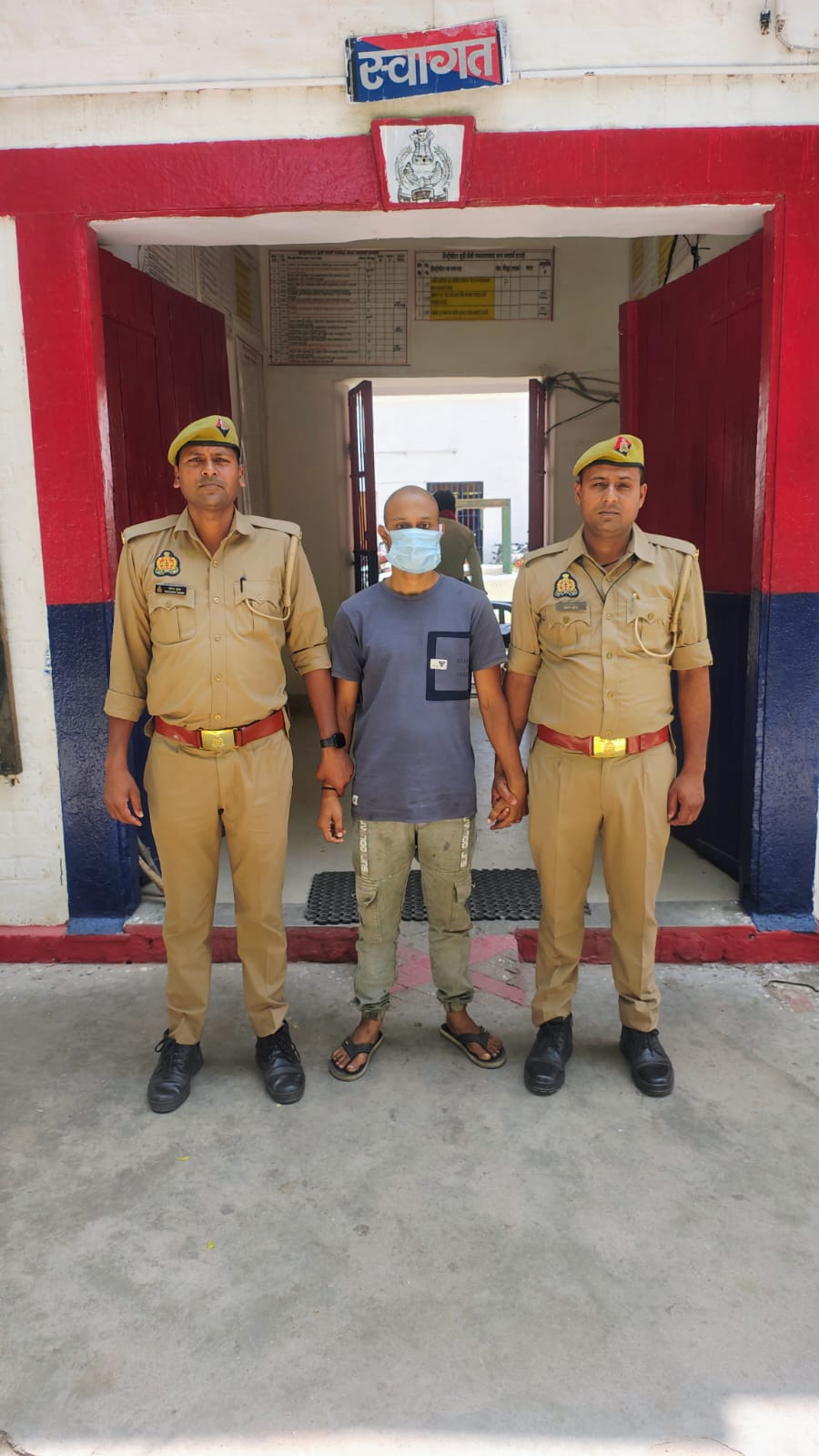 Hardoi murder case, Mallawan murder news, Shilpi murder case, Hardoi crime news, UP police action, love affair murder case India, Rishabh arrested Hardoi,हरदोई हत्या मामला, Mallawan crime news, Shilpi murder Hardoi, UP police गिरफ्तारी, love trap murder India, village crime news UP,#HardoiNews, #UPPolice, #MurderCase, #BreakingNews, #CrimeNews, #Mallawan, #JusticeForShilpi,