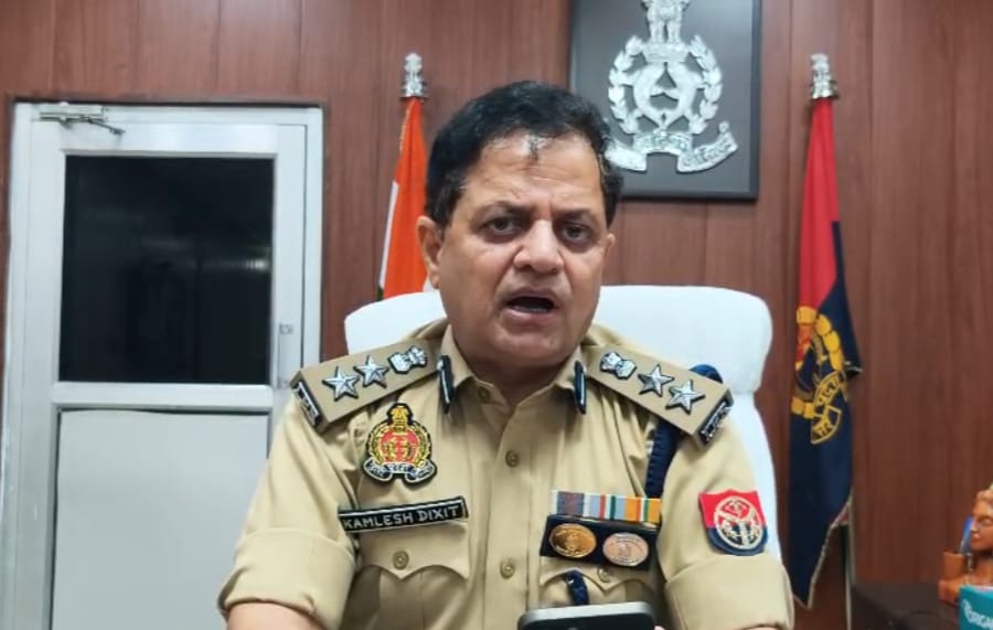 मलिहाबाद द्वार तोड़फोड़, महाराजा मलिहा पासी गेट केस, लखनऊ क्राइम न्यूज, Malihabad Gate Vandalism, Lucknow Crime News, Mohan Road Gate Removal, BNS 303(2) Case, Public Property Damage Act, Uttar Pradesh Crime News, Lucknow Police Action, Malihabad News Today,मलिहाबाद स्वागत द्वार हटाया गया, CCTV में कैद घटना, लखनऊ पुलिस जांच, Malihabad Gate Removed by Crane, CCTV Footage Malihabad Case, Lucknow Gate Demolition News, UP Crime Update,मलिहाबाद लखनऊ क्राइम न्यूज, लखनऊ पुलिस कार्रवाई, उत्तर प्रदेश संपत्ति नुकसान मामला, Lucknow Malihabad Crime Case, Uttar Pradesh Vandalism News, Mohan Road Incident Lucknow, #LucknowNews, #MalihabadCase, #UPCrime, #GateVandalism, #PoliceInvestigation,