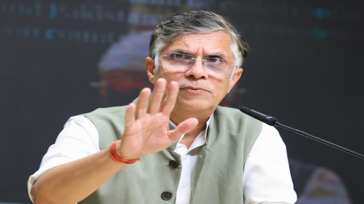 Pawan Khera bail case, Supreme Court decision India, Telangana High Court order stayed, Assam FIR Pawan Khera, Himanta Biswa Sarma case, anticipatory bail India, Congress leader legal news,पवन खेड़ा बेल केस, Supreme Court stay order India, Telangana HC bail news, Assam political case news, Himanta Biswa Sarma controversy, legal news India,#PawanKhera, #SupremeCourt, #BreakingNews, #LegalNews, #Congress, #IndianPolitics, #AssamNews, #CourtUpdate,