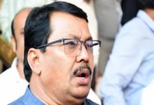 विजय वडेट्टीवार बयान, कांग्रेस नेता विवाद, ट्रंप पर हमला बयान, कांग्रेस ट्रंप विवाद, BJP कांग्रेस टकराव, महाराष्ट्र कांग्रेस विधायक, ट्रंप गोलीबारी खबर, भारतीय राजनीति खबर, मोदी ट्रंप बयान, राष्ट्रीय राजनीति समाचार,Vijay Wadettiwar statement, Congress leader controversy, Trump attack reaction, Congress on Trump incident, BJP vs Congress news, Maharashtra Congress MLA, Donald Trump latest news, Indian politics update, Modi Trump statement, Political controversy India,विजय वडेट्टीवार फोटो, कांग्रेस नेता बयान, ट्रंप हमला खबर, BJP प्रतिक्रिया, भारतीय राजनीति फोटो,Vijay Wadettiwar image, Congress leader news, Trump attack photo, BJP reaction, Indian politics image,#Congress #BJP #Trump #VijayWadettiwar #PoliticalNews #BreakingNews #IndianPolitics #DonaldTrump #Controversy #Modi