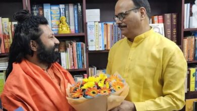 Brijesh Pathak controversy, Ashutosh Maharaj statement, UP politics news, Lucknow controversy, Shankaracharya dispute news, political statement UP,ब्रजेश पाठक फोटो, Ashutosh Maharaj press image, Lucknow police station photo, UP political controversy visuals,लखनऊ राजनीतिक विवाद खबर, UP breaking politics news, Lucknow controversy update, Brijesh Pathak news UP, Shankaracharya dispute India,#BrijeshPathak, #AshutoshMaharaj, #UPPolitics, #LucknowNews, #BreakingNews, #Controversy,