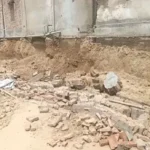 देवरिया हादसा, Deoria accident, UP construction accident, दीवार गिरने से मौत, wall collapse news, UP breaking news, construction site accident India, मजदूर हादसा यूपी, Deoria wall collapse news, Uttar Pradesh news,देवरिया दीवार हादसा फोटो, construction site collapse image, UP accident मजदूर, Deoria accident site, wall collapse मजदूर घायल, building collapse India,#DeoriaAccident #UPNews #BreakingNews #WallCollapse #ConstructionAccident #UttarPradesh #मजदूर_हादसा #देवरिया #IndiaNews,