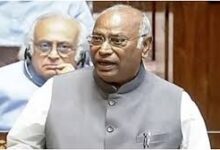 मल्लिकार्जुन खड़गे बयान, Parliament special session 2026, women reservation bill India, delimitation bill controversy, Congress vs BJP parliament, Lok Sabha voting news, Indian politics update,संसद बहस फोटो, खड़गे संसद इमेज, लोकसभा कार्यवाही, parliament debate image India, opposition protest photo, women reservation bill discussion image,नई दिल्ली, संसद विशेष सत्र, लोकसभा, राज्यसभा, मल्लिकार्जुन खड़गे, शशि थरूर, मनीष तिवारी, कनिमोझी, महिला आरक्षण बिल, परिसीमन बिल, भारतीय राजनीति, Parliament News India, Political Debate India, #ParliamentSession #Kharge #WomenReservationBill #Delimitation #IndianPolitics #BreakingNews #LokSabha,