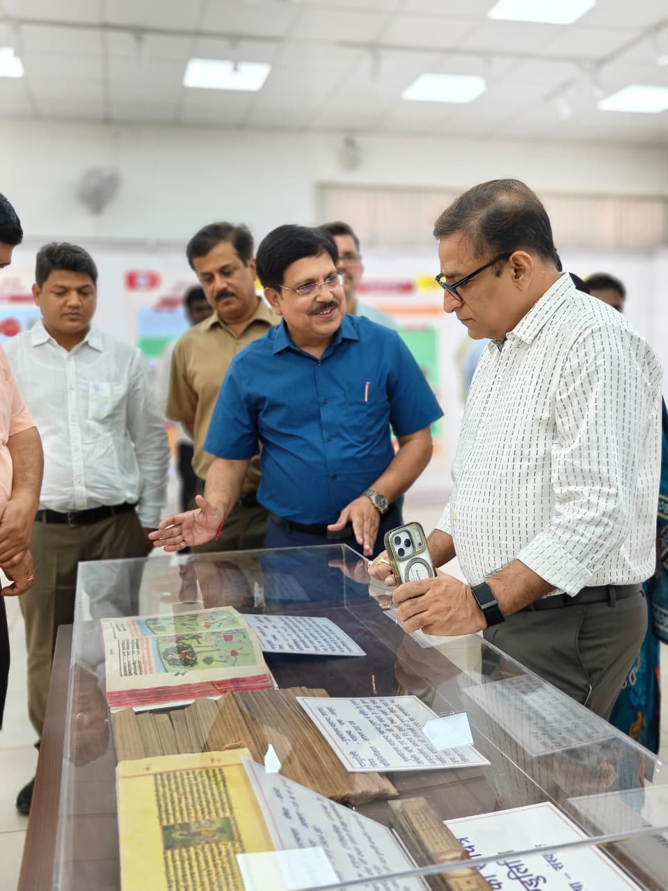 Lucknow News, Ramcharitmanas Manuscript, Rare Gita Manuscript, Gyan Bharatam Mission, Uttar Pradesh State Archives, Rare Manuscript Exhibition, Indian Knowledge Tradition, Ancient Manuscripts India, Ramcharitmanas 1794, Bhagavad Gita Manuscript, UP Culture News, Lucknow Cultural Event, Manuscript Workshop, Heritage News India,रामचरितमानस पांडुलिपि फोटो, गीता पांडुलिपि, लखनऊ प्रदर्शनी, दुर्लभ किताबें, भारतीय संस्कृति कार्यक्रम, अभिलेखागार भवन, छात्र कार्यशाला, धार्मिक पांडुलिपि, प्राचीन धरोहर, संस्कृति विभाग आयोजन,Ramcharitmanas Manuscript Image, Rare Gita Photo, Lucknow Exhibition, Ancient Books India, Cultural Event UP, State Archives Building, Manuscript Workshop Photo, Religious Manuscript, Heritage Exhibition India, Culture Department Event,लखनऊ न्यूज, रामचरितमानस पांडुलिपि, दुर्लभ गीता पांडुलिपि, ज्ञानभारतम मिशन, उत्तर प्रदेश राजकीय अभिलेखागार, लखनऊ प्रदर्शनी, भारतीय ज्ञान परंपरा, प्राचीन पांडुलिपि, रामचरितमानस 1794, श्रीमद्भगवद्गीता पांडुलिपि, संस्कृति विभाग उत्तर प्रदेश, लखनऊ सांस्कृतिक समाचार, पांडुलिपि कार्यशाला, यूपी संस्कृति खबर,#LucknowNews, #Ramcharitmanas, #BhagavadGita, #RareManuscript, #GyanBharatamMission, #UPCulture, #IndianHeritage, #ManuscriptExhibition, #CulturalNews, #UttarPradesh, #AncientIndia, #HeritageNews, #BreakingNews, #LucknowEvent, #IndianCulture,