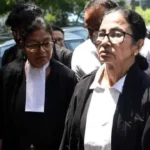 ममता बनर्जी हाई कोर्ट, कलकत्ता हाई कोर्ट हंगामा, चोर चोर नारे, बंगाल चुनाव हिंसा, ममता बनर्जी बयान, बुलडोजर स्टेट बयान, पश्चिम बंगाल राजनीति, हाई कोर्ट सुनवाई, भाजपा बनाम टीएमसी, कोलकाता ताजा खबर, चुनाव बाद हिंसा मामला, ममता बनर्जी कोर्ट,Mamata Banerjee High Court, Kolkata High Court Protest, Chor Chor Slogans, Bengal Post Poll Violence, Mamata Banerjee Statement, Bulldozer State Remark, West Bengal Politics, Kolkata News, BJP vs TMC, High Court Hearing, Mamata Banerjee Court Appearance,ममता बनर्जी हाई कोर्ट फोटो, कलकत्ता हाई कोर्ट नारेबाजी, कोर्ट परिसर हंगामा, चुनाव हिंसा सुनवाई, टीएमसी भाजपा विवाद, ममता बनर्जी कोर्ट पहुंचीं,Mamata Banerjee Court Photo, Kolkata High Court Slogans, Court Protest Image, Post Poll Violence Hearing, TMC BJP Clash, Mamata Banerjee at Court,#MamataBanerjee, #KolkataHighCourt, #WestBengalPolitics, #TMC, #BJP, #PostPollViolence, #BreakingNews, #BengalNews, #ChorChorSlogans, #PoliticalNews, #CalcuttaHighCourt, #MamataNews,