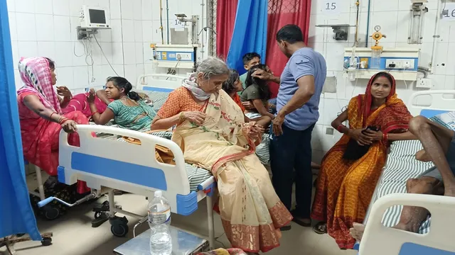 प्रतापगढ़ सड़क हादसा, प्रयागराज अयोध्या हाईवे दुर्घटना, ट्रैवलर पलटी, तीर्थयात्री घायल, पुणे श्रद्धालु हादसा, यूपी सड़क दुर्घटना, देल्हूपुर थाना हादसा, प्रयागराज समाचार, अयोध्या यात्रा हादसा, उत्तर प्रदेश ब्रेकिंग न्यूज,Pratapgarh Road Accident, Prayagraj Ayodhya Highway Accident, Traveller Vehicle Overturned, Pilgrims Injured UP, Pune Pilgrims Accident, Uttar Pradesh Road Accident, Delhupur Accident News, Ayodhya Pilgrimage Accident, UP Breaking News,प्रयागराज अयोध्या रोड हादसा, ट्रैवलर दुर्घटना, प्रतापगढ़ हाईवे हादसा, तीर्थयात्री घायल, सड़क दुर्घटना यूपी,Prayagraj Ayodhya road mishap, Traveller accident Uttar Pradesh, Pratapgarh highway crash, Pilgrims injured accident, UP highway news,#Pratapgarh, #RoadAccident, #AyodhyaHighway, #PrayagrajNews, #UPNews, #TravellerAccident, #Pilgrims, #BreakingNews, #Ayodhya, #RoadSafety, #UttarPradeshNews, #HighwayAccident, #IndiaNews,
